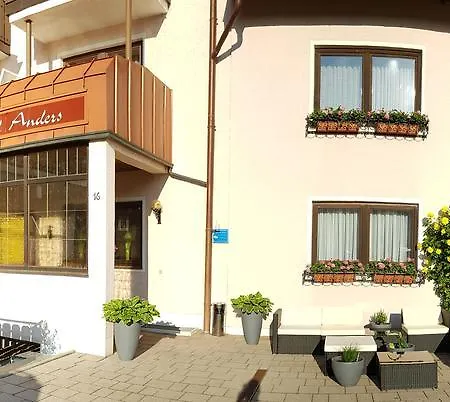 Anders Hotel