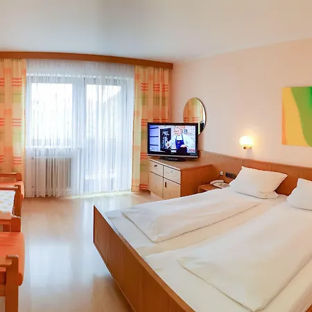 Anders Hotel