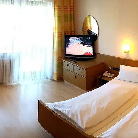 Anders Hotel 3*